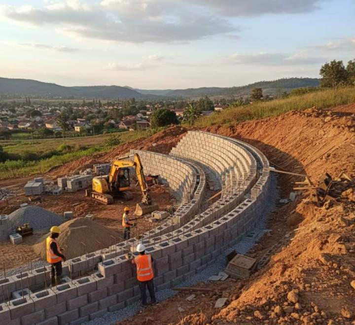 Pose de murs de soutènement Cazères